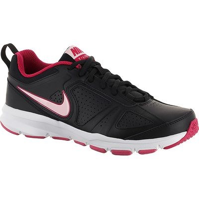 chaussures marche sportive Nike