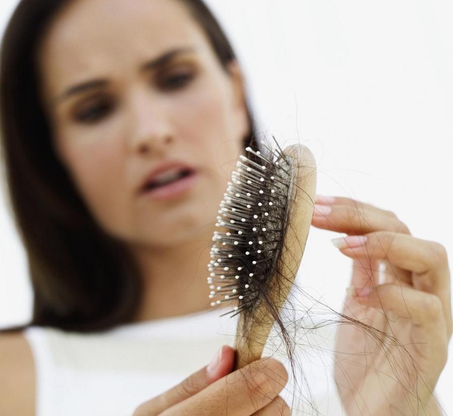 Résultats de recherche d’images pour « Comment nettoyer une brosse à cheveux »
